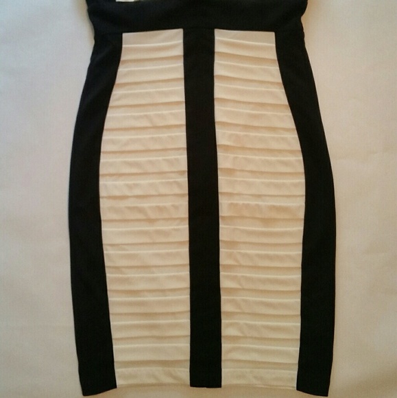 NWOT Dress byJax | Ivory/Black Tiered Seamed Dress - Picture 8 of 8